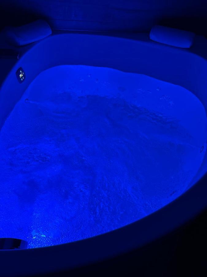 Luxury Apartment With Jacuzzi Santiago de Compostella Buitenkant foto